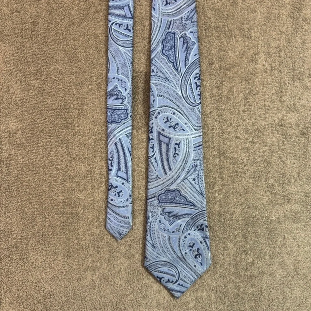 Tasso Elba Mens Blue Paisley Silk Necktie Handmade Formal Business Tie